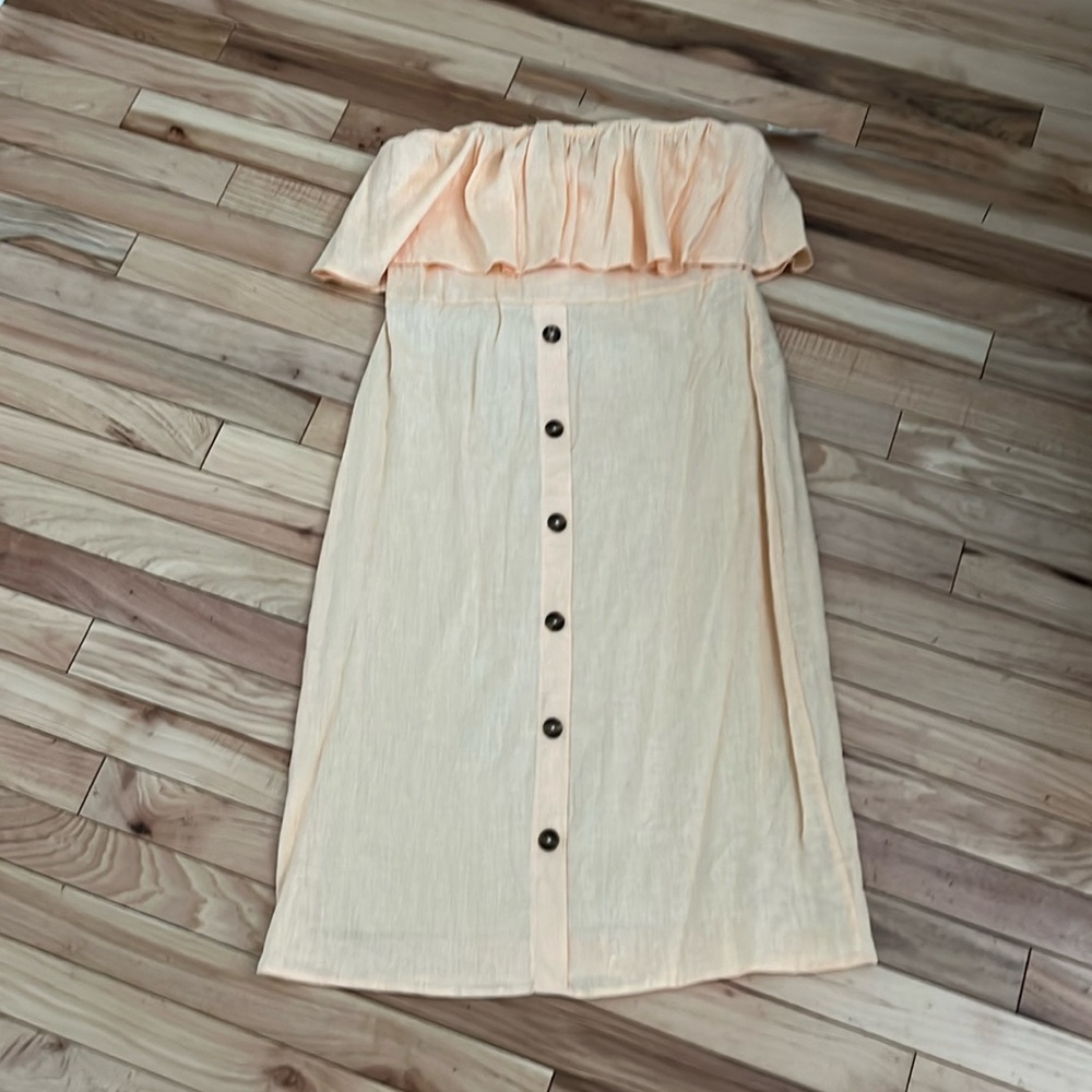 NWT strapless Le Lis dress with faux buttons down front